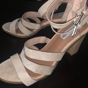 Nude Steve madden heels